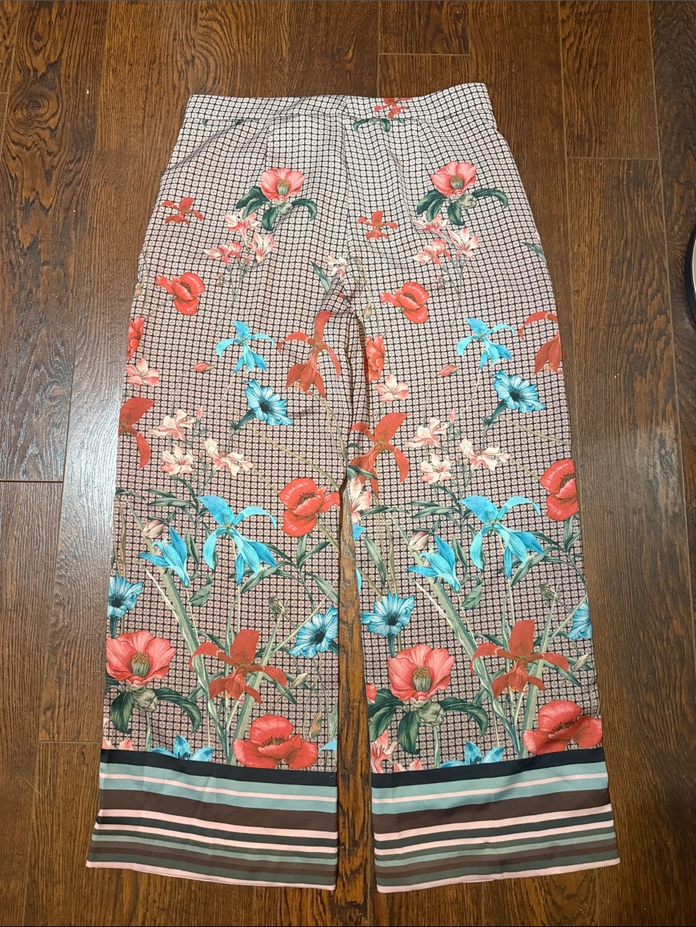 Zara Floral-Print Wide Leg Pants in Pink, Coral & Teal Size Large - Picture 4 of 13